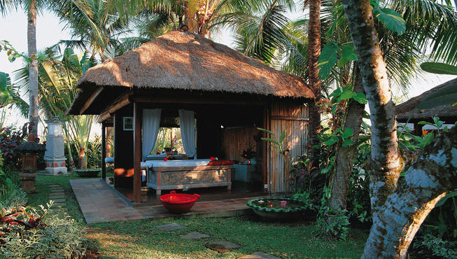 周边楼绿树丛荫,感觉内在的灵魂也仿佛在瞬间得到了抚慰