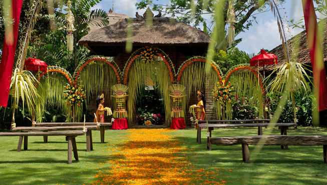 印尼传统婚礼庆典,缤纷的色彩怎不让人心情愉悦