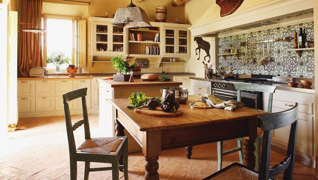 蒙塔奇诺（Montalcino），一座位于图斯卡纳中心地区，古老而袖珍的小城