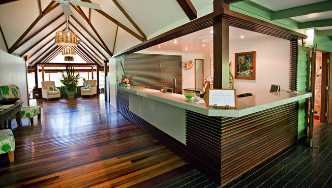 五星级的生态标准，采用可更新或可再生的材料，并加入了节能设计理念