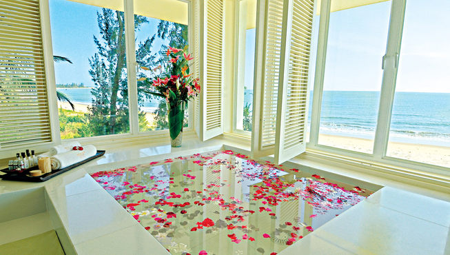 欣赏Ke Ga湾令人心醉的景色，享受私密水疗带给身心的愉悦之感