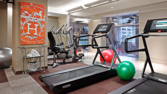 健身中心内设备完善高级，满足你旅途中也能锻炼身体的愿望。
