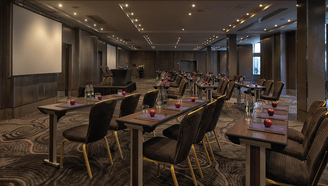 酒店的智能设备让一切商务会议都变得如此简单。