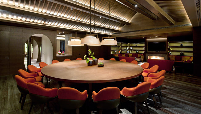 御苑中餐厅包间