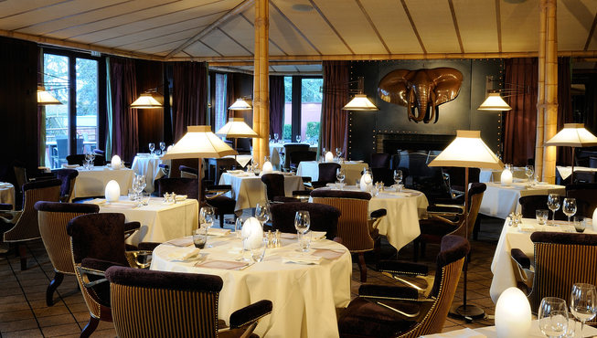 罗蒂餐厅主要提供带有地中海风味的时令法式美食。